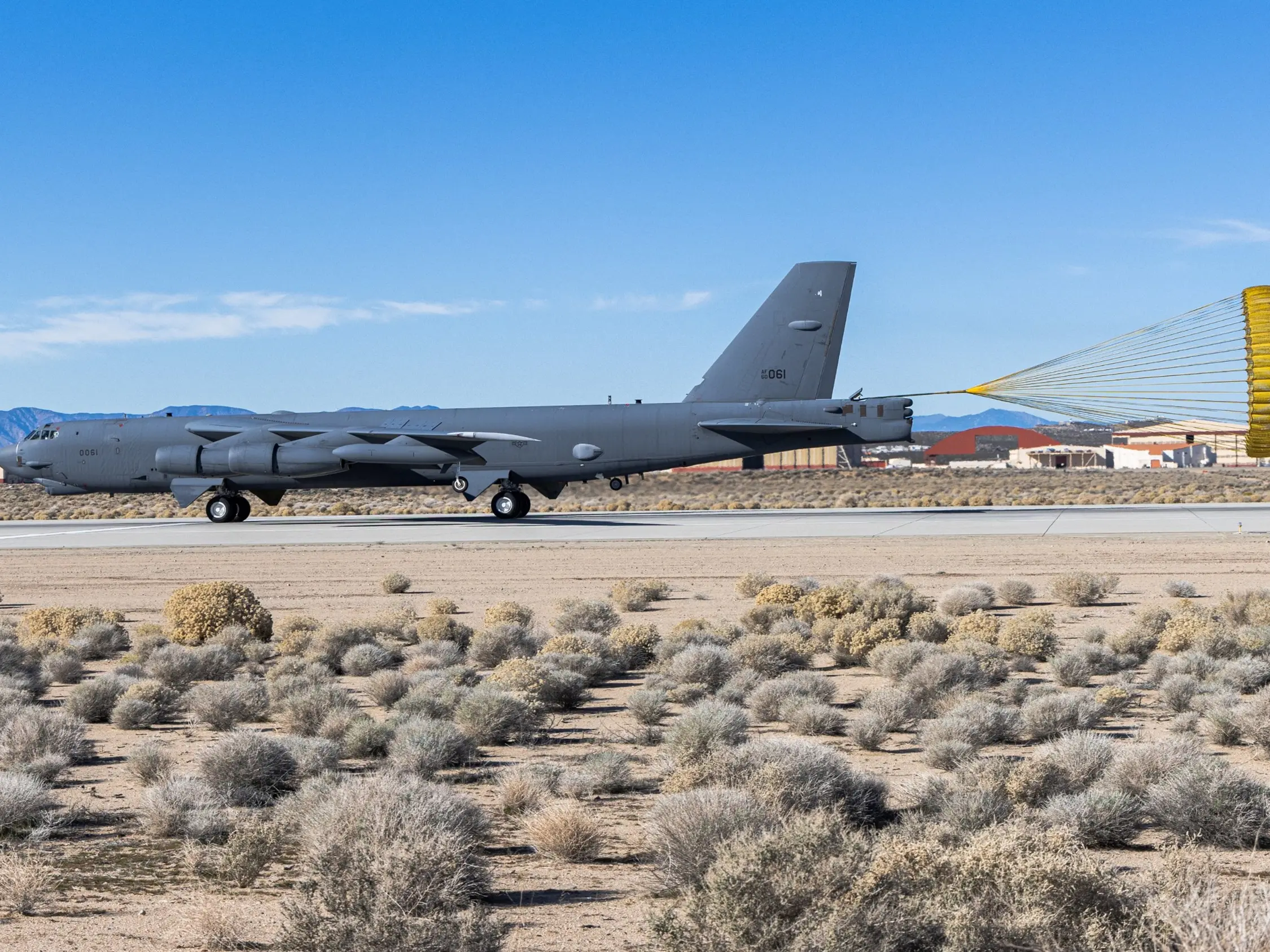 What happens to your house when a B-52 bomber flies overhead at low altitude?