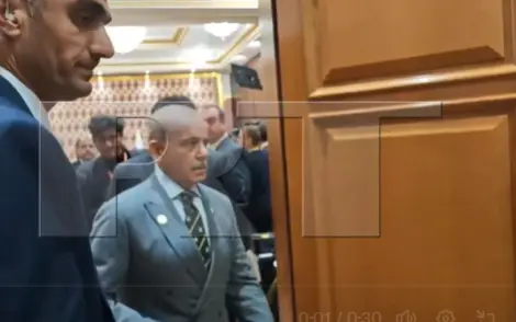 WATCH: Pakistan PM crashes Putin-Erdogan meeting after waiting for Russian prez for 40 minutes. This is what happened next