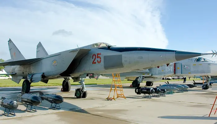 &#x27;Mach 3 on the Rocks&#x27;: This Russian fighter jet carried 76 gallons of pure vodka