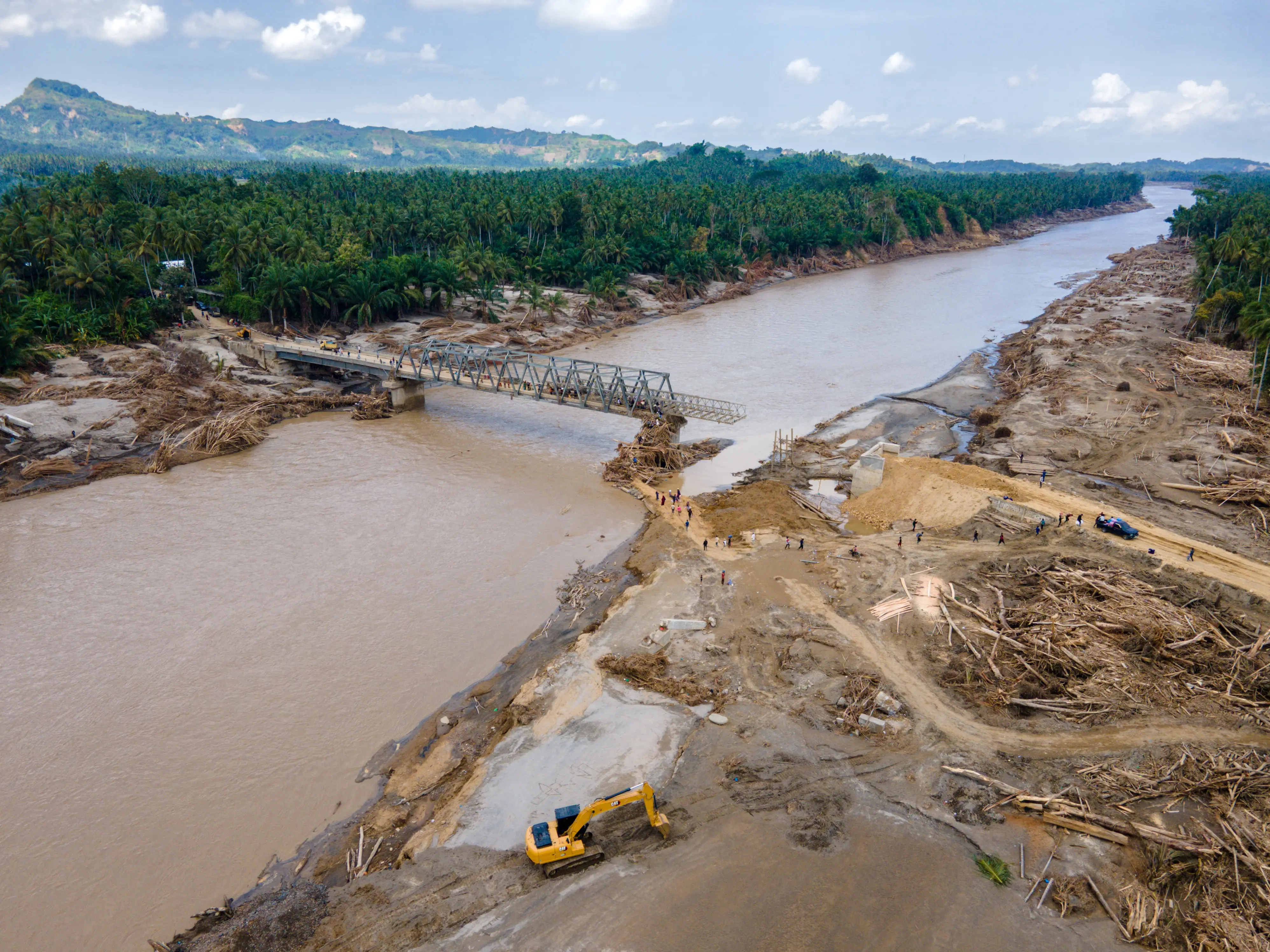 Indonesia floods: Death toll crosses 1,000 as rescue, relief operations continue