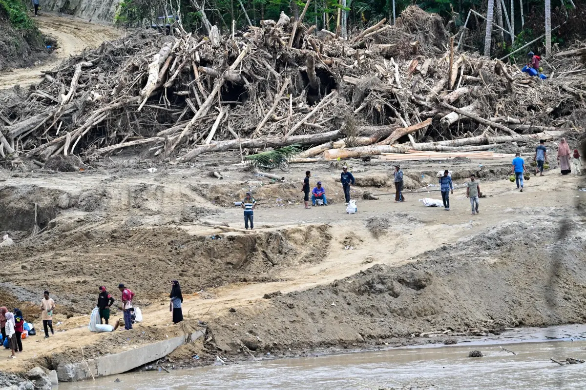 Death toll crosses 1,000