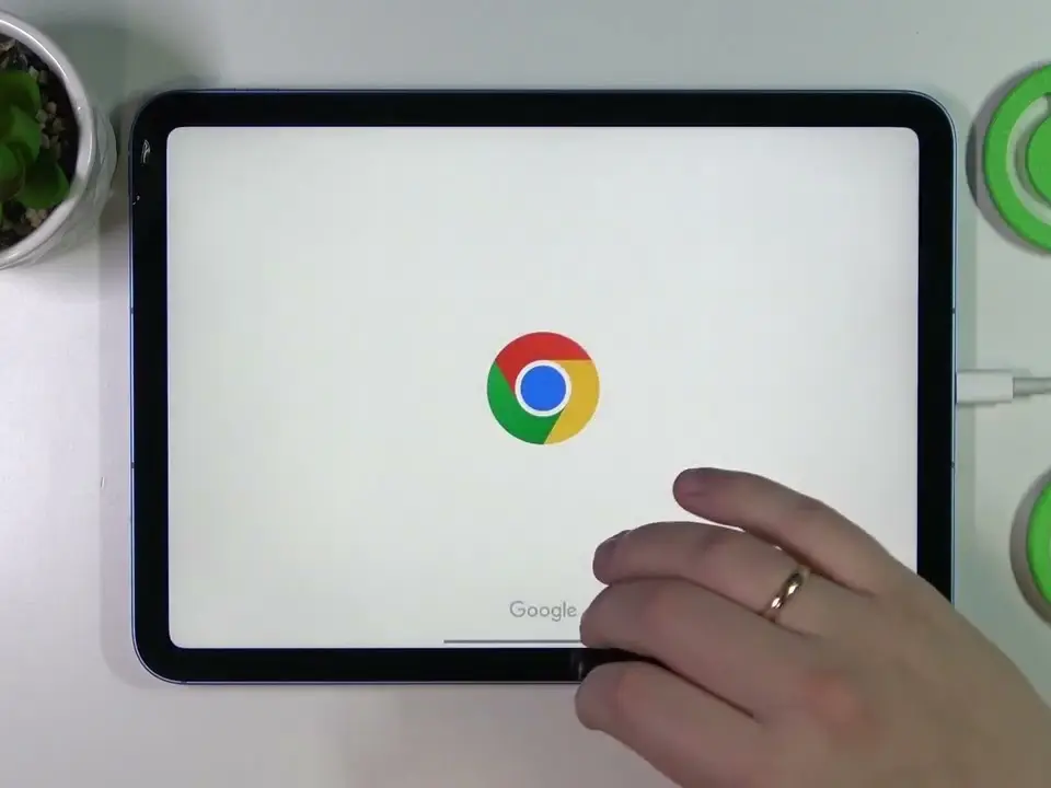 Google rolling out Gemini AI features to Chrome on iPhone and iPad Google rolling out Gemini AI features to Chrome on iPhone and iPad