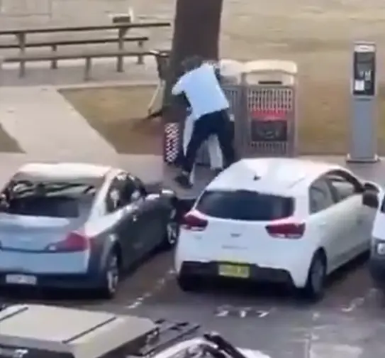 WATCH | Courageous civilian disarms shooter during shooting at Sydney's Bondi beach in Australia