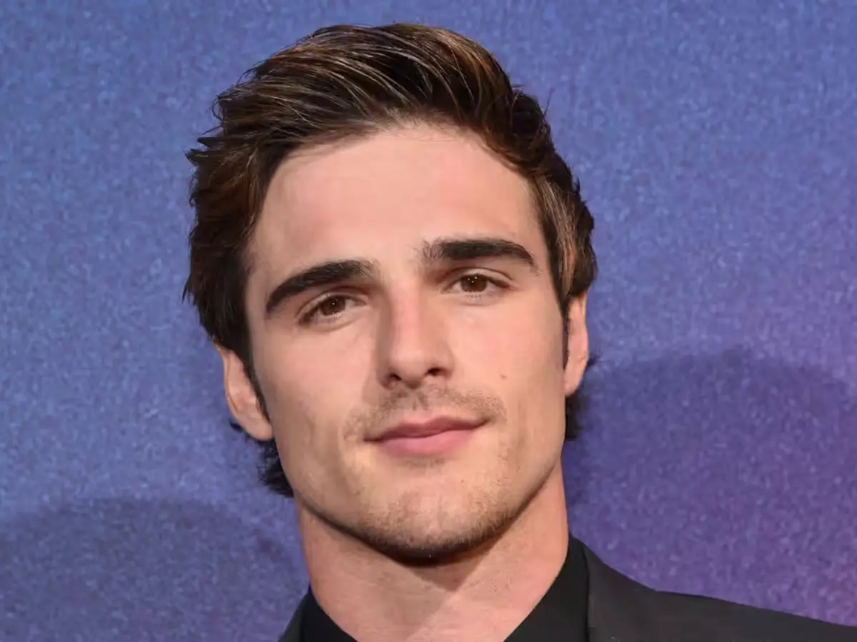 Jacob Elordi's Heated Exchange with Paparazzi in Paris
