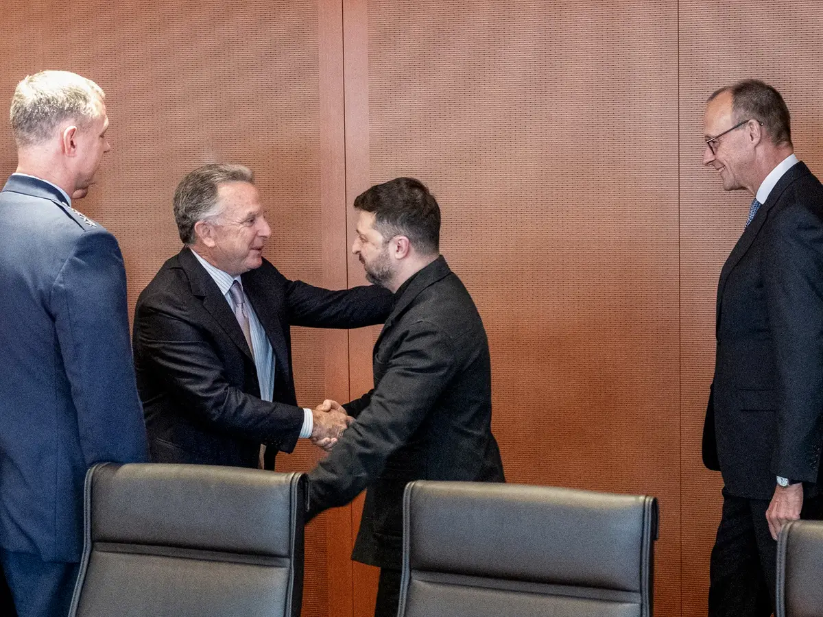 Russia-Ukraine war: Zelensky meets US envoys in Berlin for peace talks