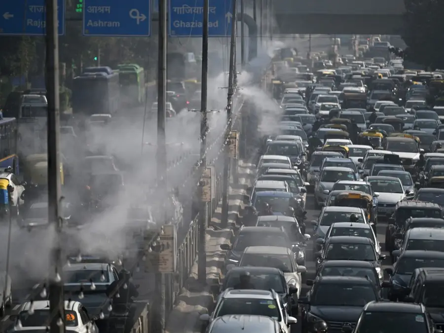 Singapore High Commission issues advisory as pollution level soars in Delhi