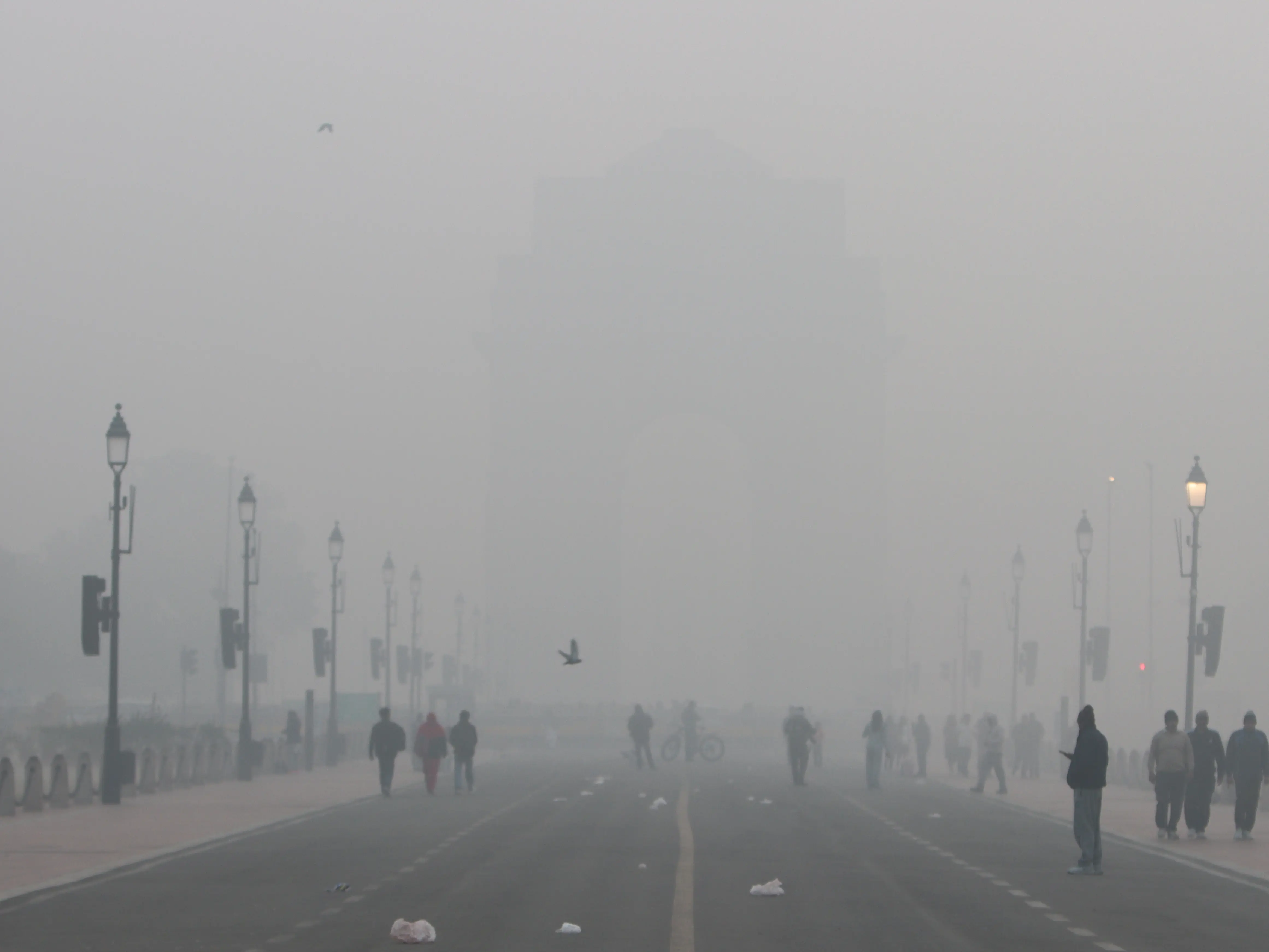 Delhi air crisis: Multiple nations including UK, Canada issue advisory as AQI remains in ‘severe’ category Delhi air crisis: Multiple nations including UK, Canada issue advisory as AQI remains in ‘severe’ category
