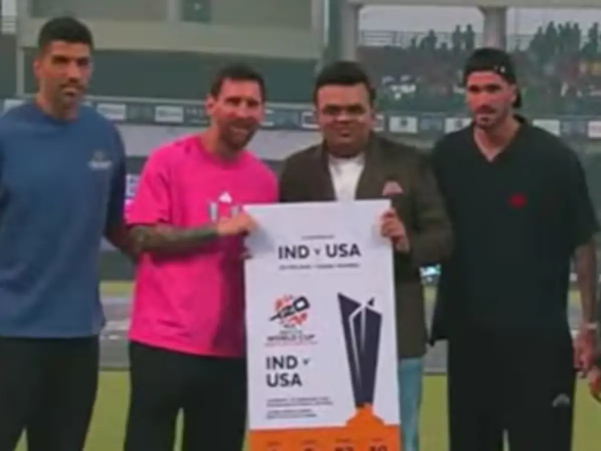 WATCH – Lionel Messi gets India vs USA T20 World Cup ticket and jersey from ICC Chair Jay Shah in New Delhi WATCH – Lionel Messi gets India vs USA T20 World Cup ticket and jersey from ICC Chair Jay Shah in New Delhi