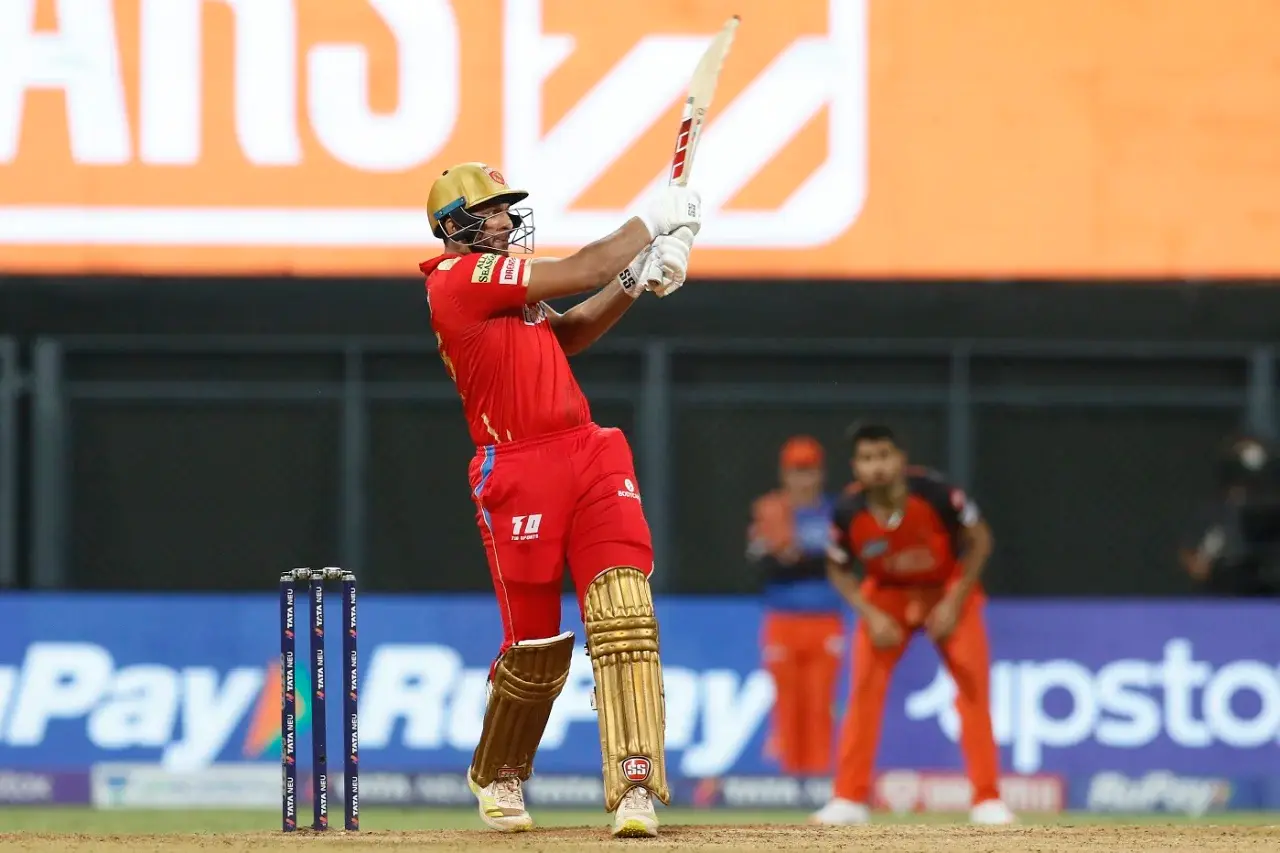 Shahrukh Khan - INR 9 crore