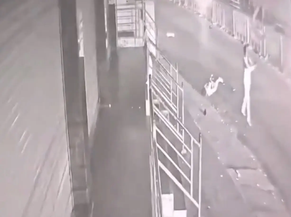 ‘Pleaded for help, humanity failed’: Man injured on way to hospital after heart attack dies on Bengaluru streets; family donates eyes ‘Pleaded for help, humanity failed’: Man injured on way to hospital after heart attack dies on Bengaluru streets; family donates eyes