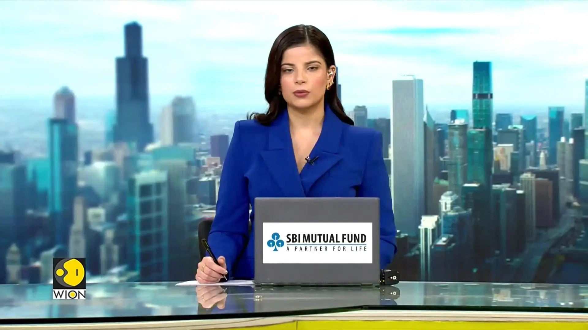 Pak-India: Pakistan Congratulates Bhutan, Ends Up Praising India