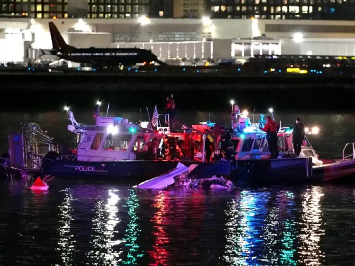 US govt admits laxity in helicopter-plane collision that killed 67 in Washington US govt admits laxity in helicopter-plane collision that killed 67 in Washington