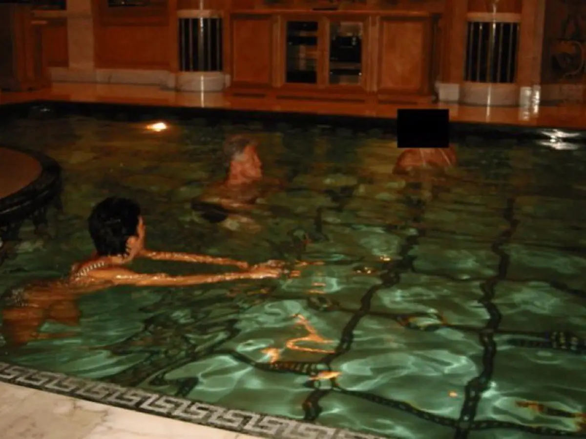 Epstein files released: DOJ reveals disturbing photo of Bill ...