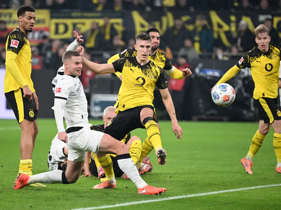 Bundesliga: Julian Brandt, Maximilian Beier send Borussia Dortmund second after nervy home
