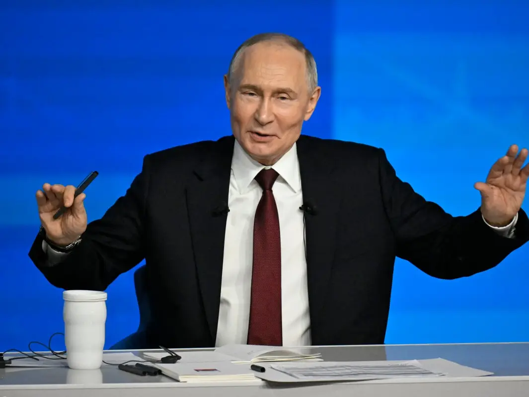 Putin jokes about 3I/ATLAS comet as 'Russia’s secret weapon' at annual press conference Putin jokes about 3I/ATLAS comet as 'Russia’s secret weapon' at annual press conference