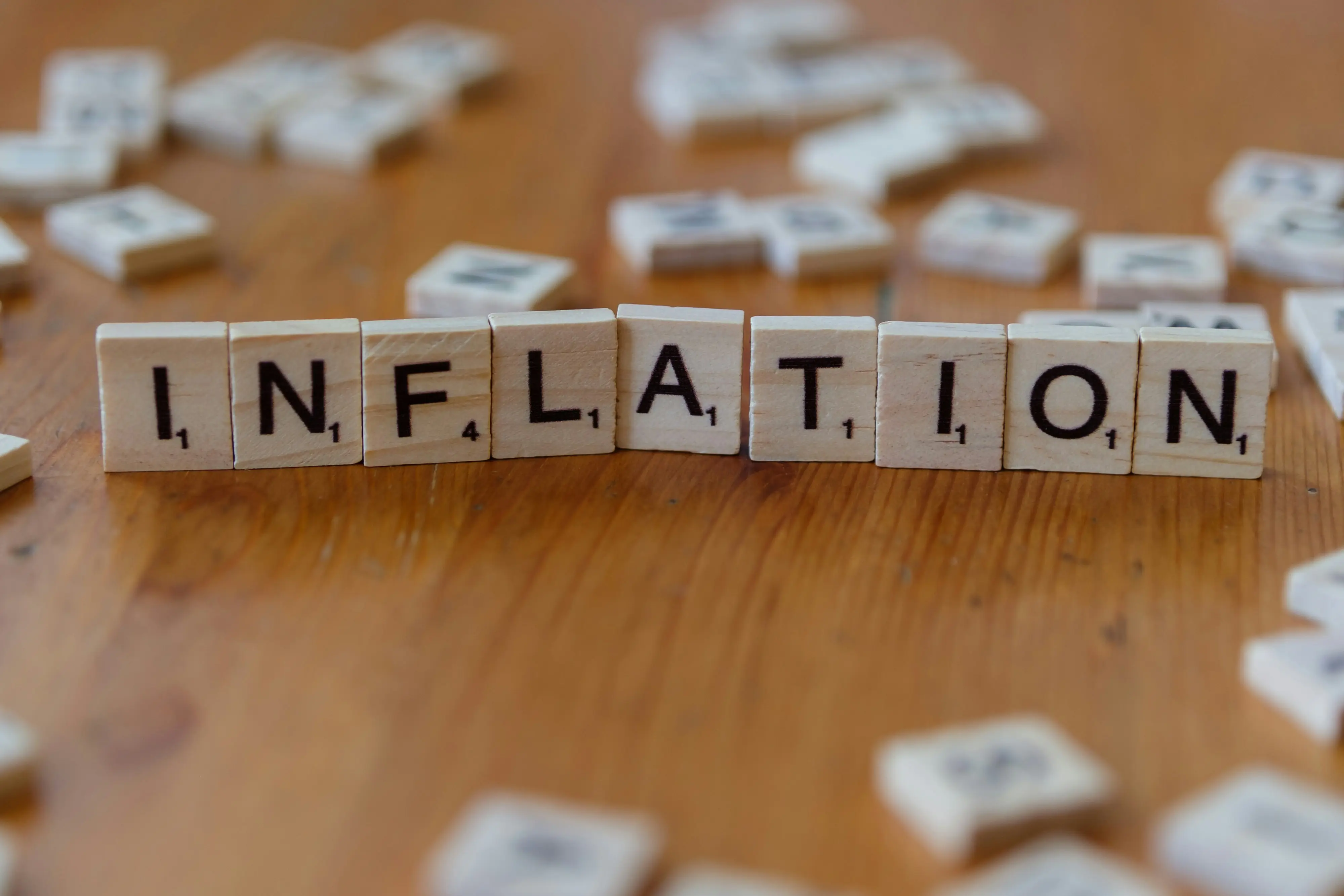 2. Ultra‑low inflation and rate‑cut debate