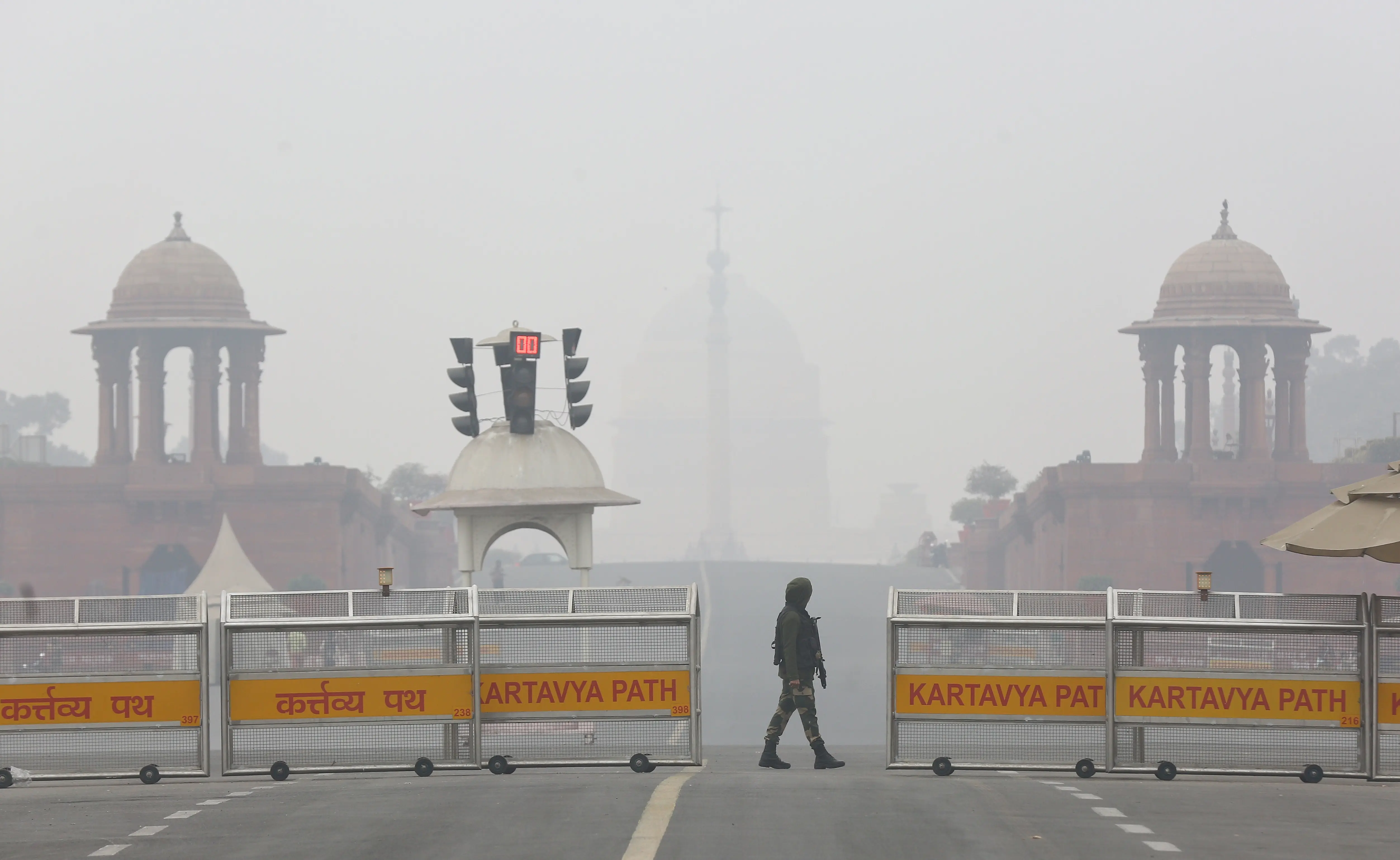 Delhi AQI remains ‘very poor’ as dense fog engulfs northern India