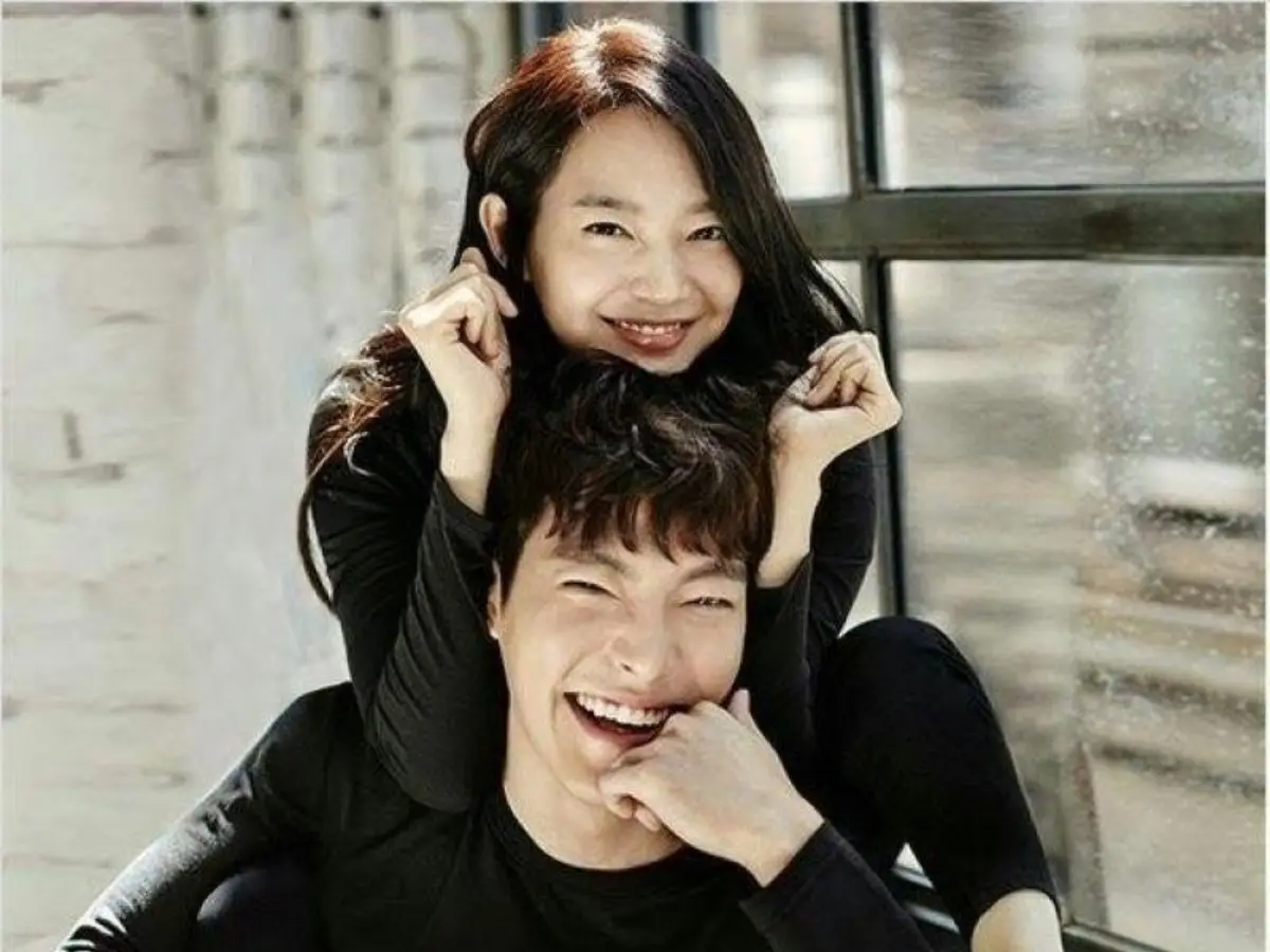 Kim Woo Bin-Shin Min Ah wedding: Stunning photos of couple from ceremony go viral Kim Woo Bin-Shin Min Ah wedding: Stunning photos of couple from ceremony go viral