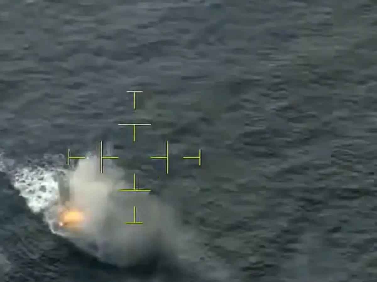 US strikes 'low profile' vessel in eastern Pacific, kills 1; trail of fire visible caught on cam - Video US strikes 'low profile' vessel in eastern Pacific, kills 1; trail of fire visible caught on cam - Video