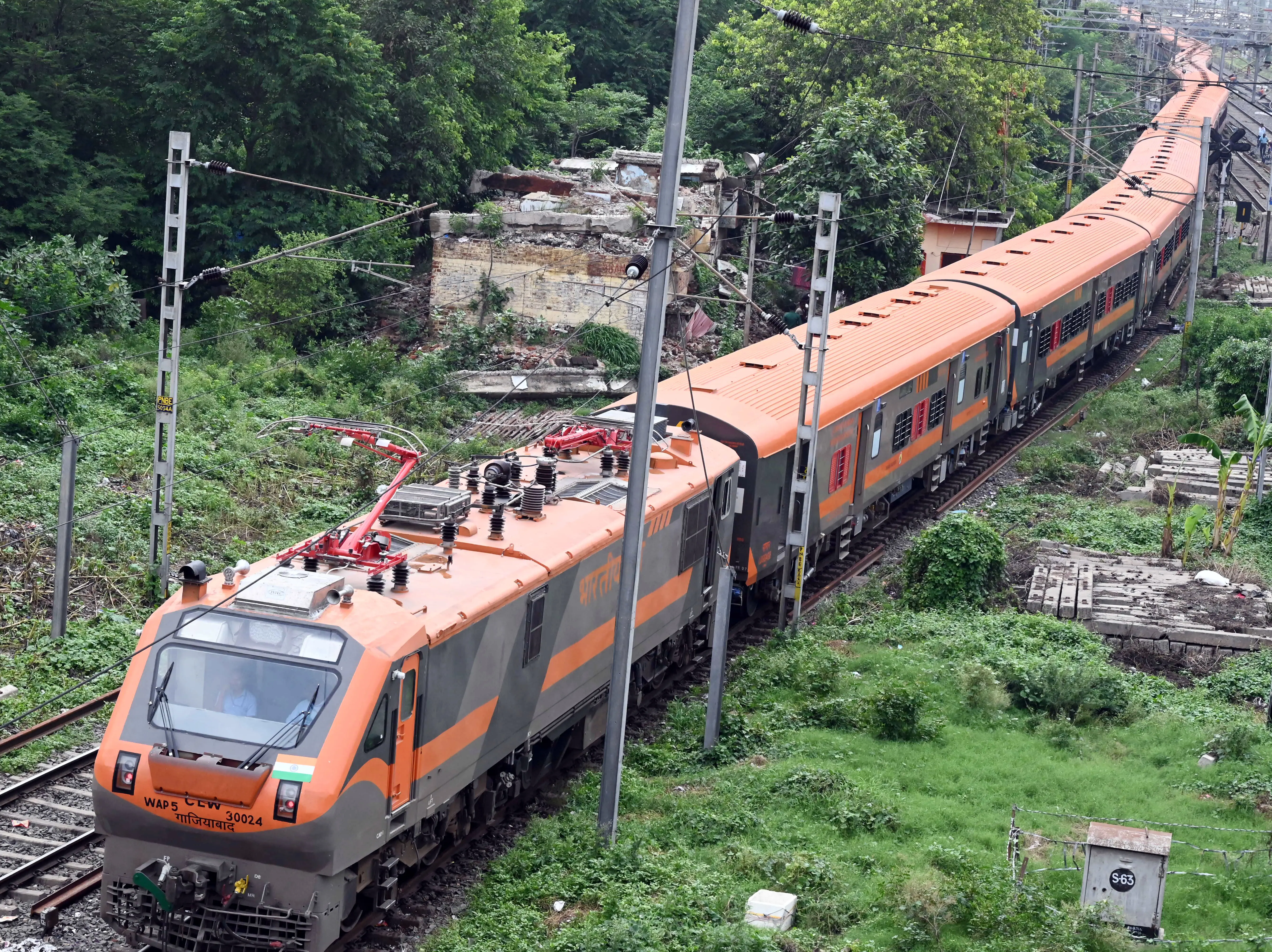 From AC first class to sleeper: Indian Railways will now charge THIS much for your extra luggage