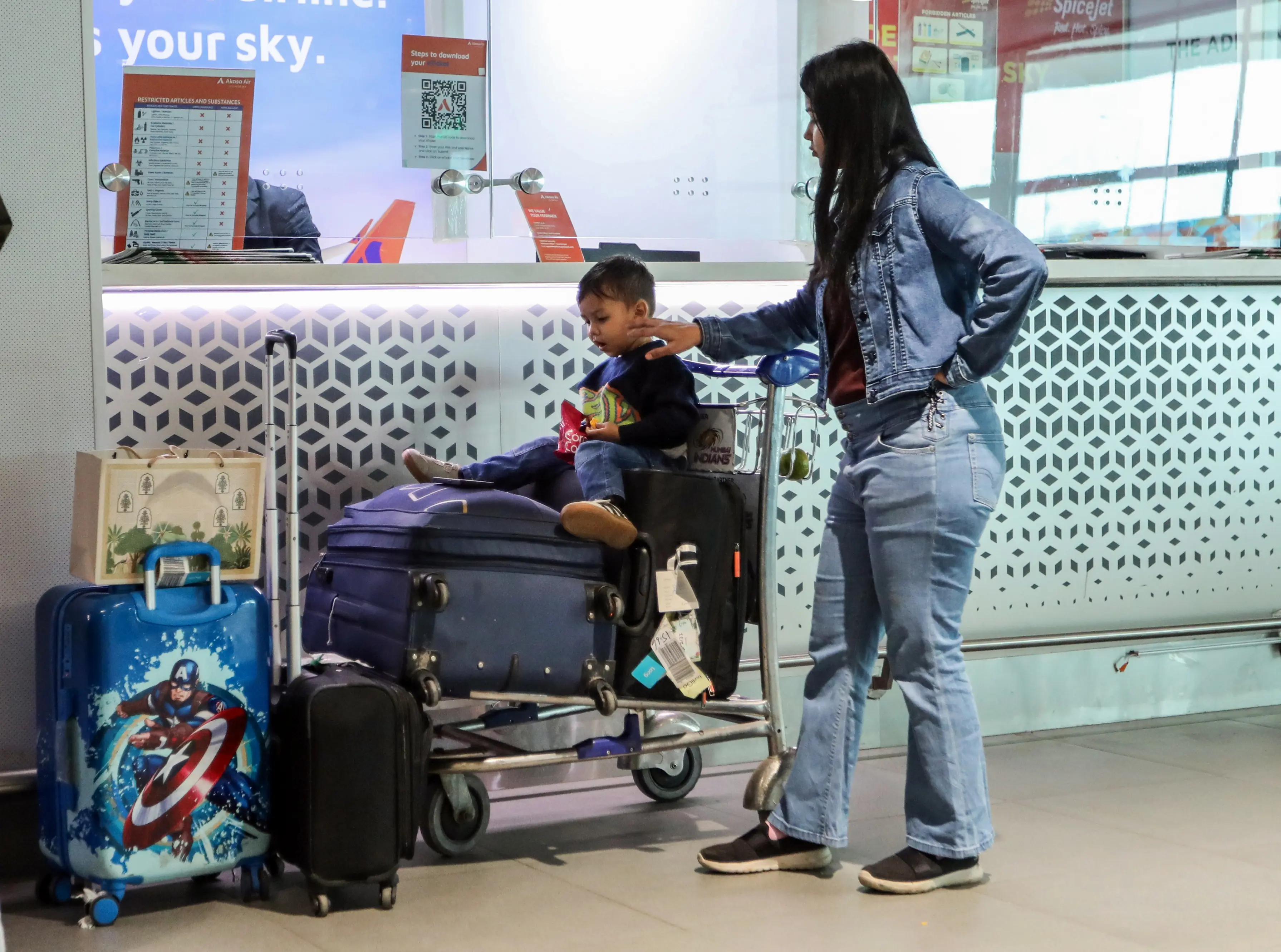 What is the maximum limit and free allowance?