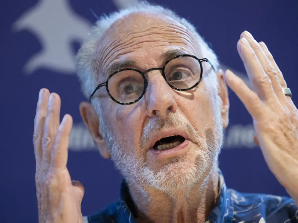 Sarco pod inventor demonstrates Kairos Kollar, reveals he is working on 'suicide switch' Sarco pod inventor demonstrates Kairos Kollar, reveals he is working on 'suicide switch'