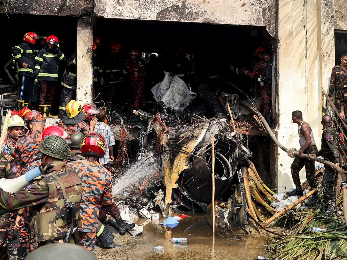 Dhaka Chengdu J-7 Crash