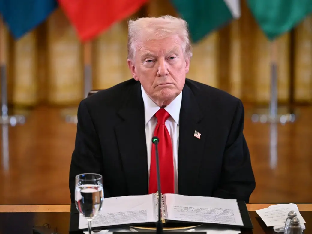 Trump's $100K H-1B visa fee gets green signal, adds to US tech companies' woes Trump's $100K H-1B visa fee gets green signal, adds to US tech companies' woes
