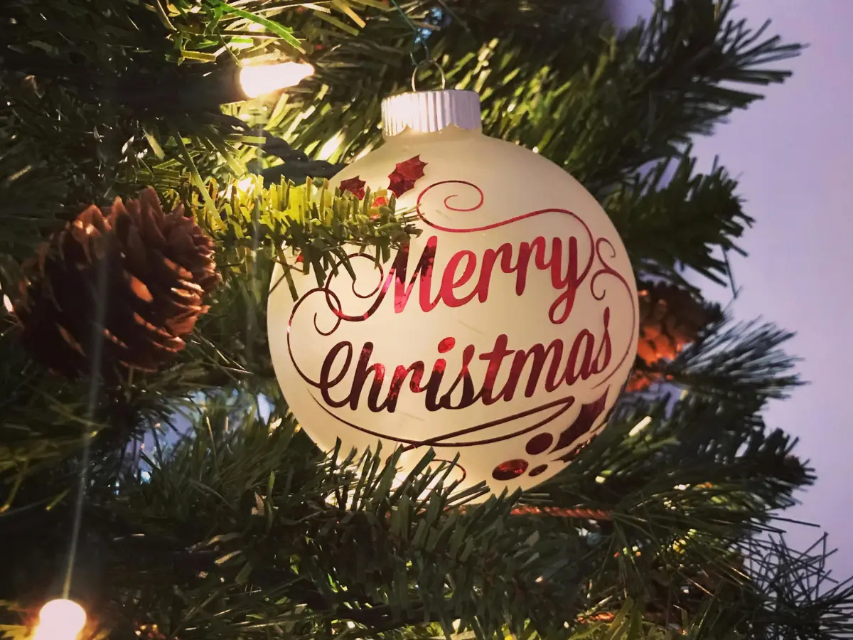 Merry Christmas 2025: 50+ wishes, messages, quotes, images and WhatsApp status to share with your loved ones on 25th December Merry Christmas 2025: 50+ wishes, messages, quotes, images and WhatsApp status to share with your loved ones on 25th December