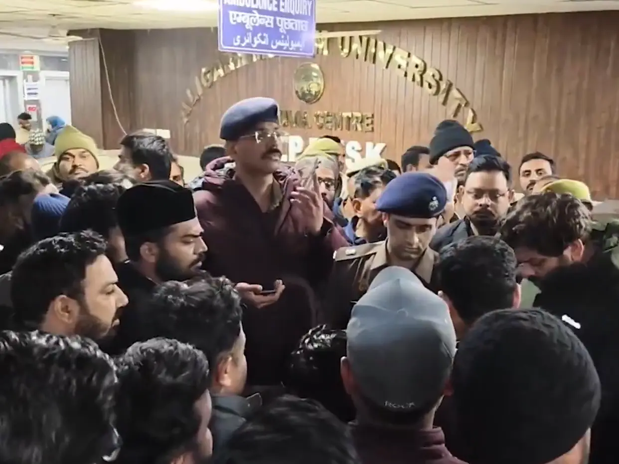 Teacher out for a walk, shot twice in the head inside the Aligarh Muslim University campus Teacher out for a walk, shot twice in the head inside the Aligarh Muslim University campus