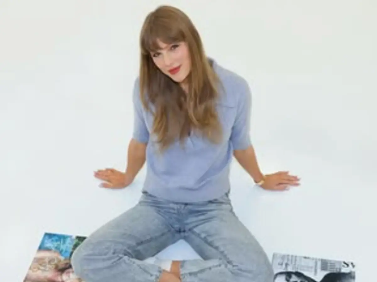 Taylor brought her songs back