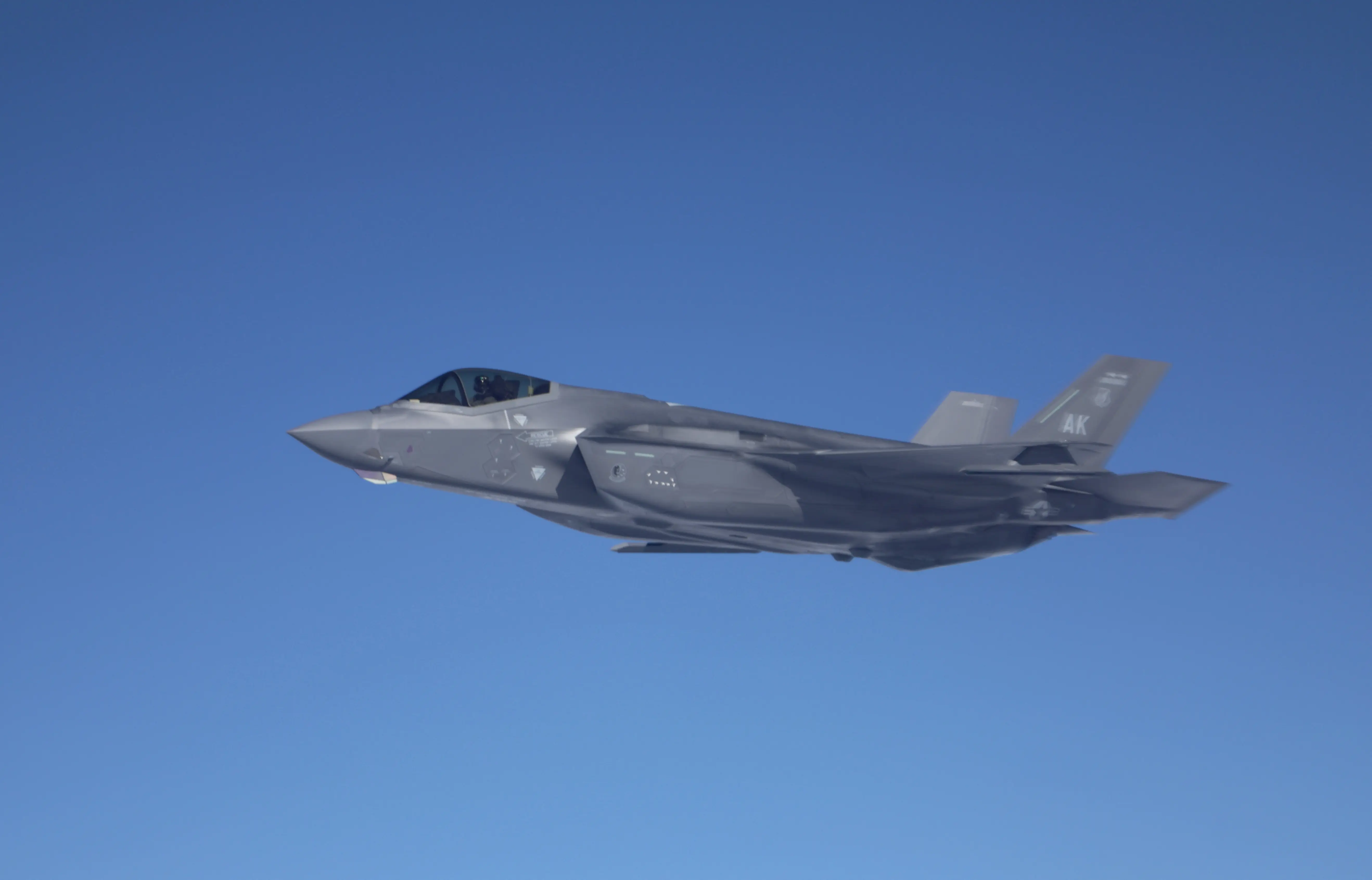 ‘Internal Weapons Bays’: How stealth fighters stay invisible even after launching missiles