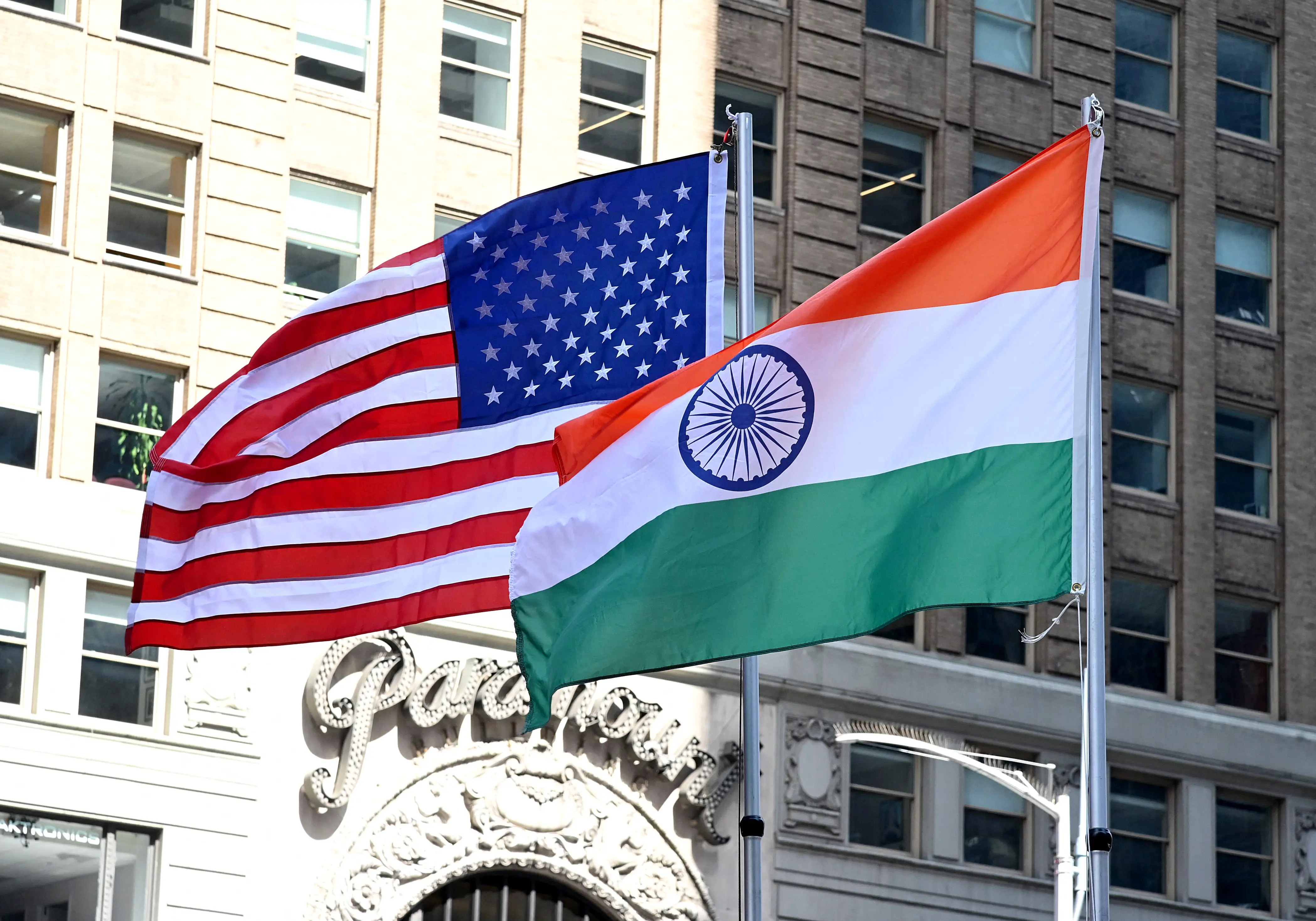 Continue to remain engaged with United States to finalise bilateral trade agreement, says Govt