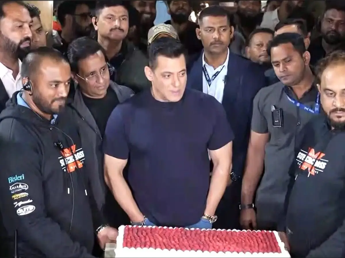 Salman Khan turns 60: Bollywood superstar celebrates birthday with paparazzi