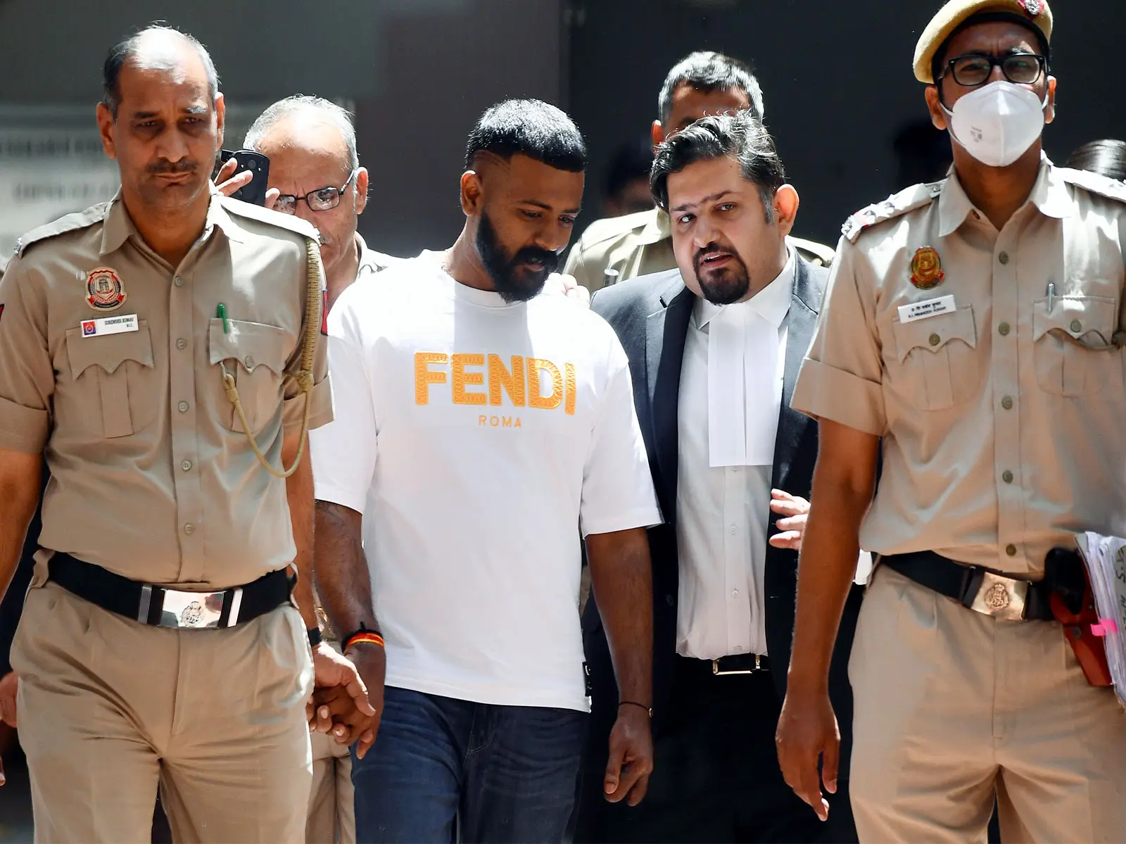 Conman Sukesh Chandrasekhar offers $24 mn settlement to victim in $22 mn extortion case Conman Sukesh Chandrasekhar offers $24 mn settlement to victim in $22 mn extortion case