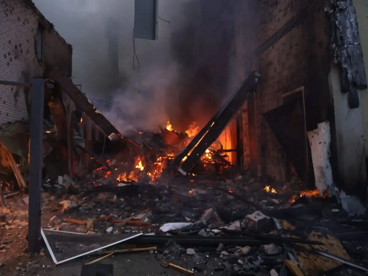 Kyiv freezes without power, heating