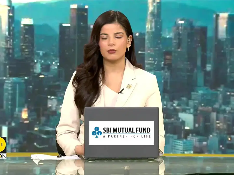 Melania to Trump: Don't Make a Fool of Yourself, Lip Reader Decodes First Couple's Awkward Exchange