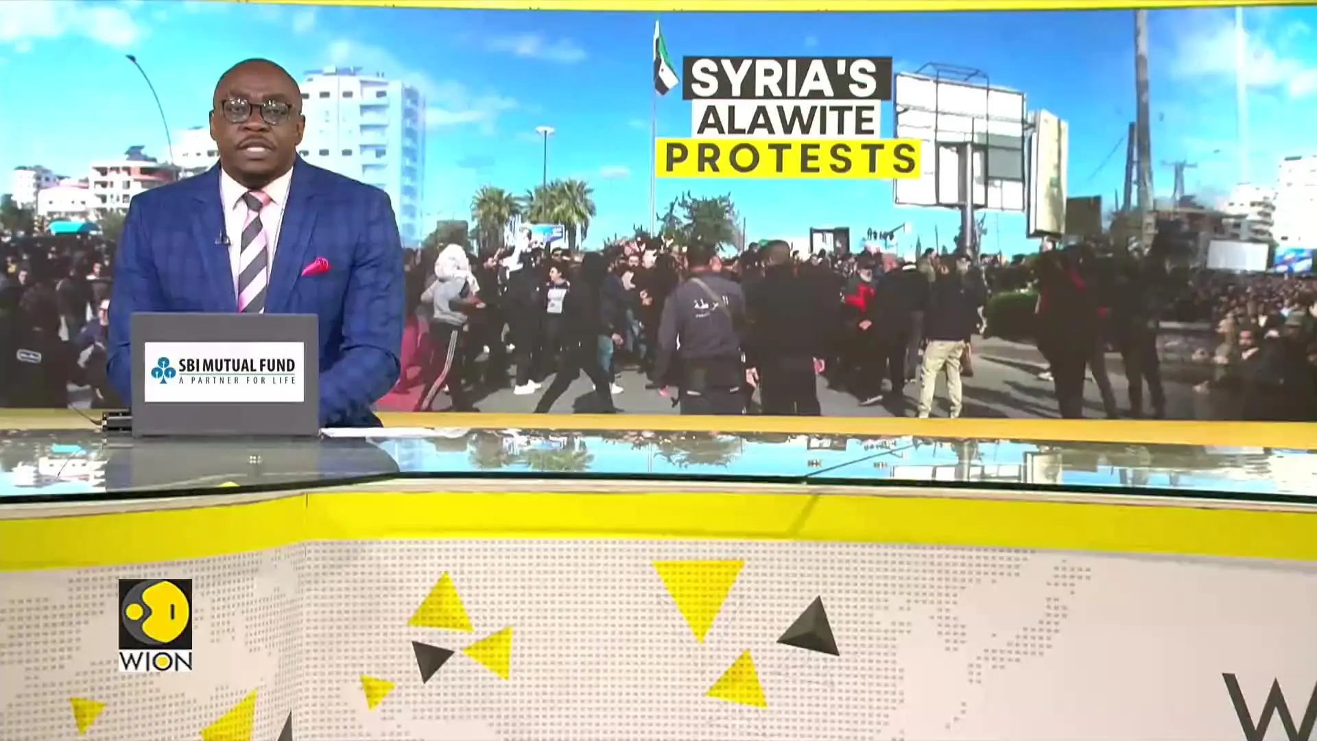 Thousands of Alawites Throng the Streets of Syria Against Attack on Mosque That Killed 8