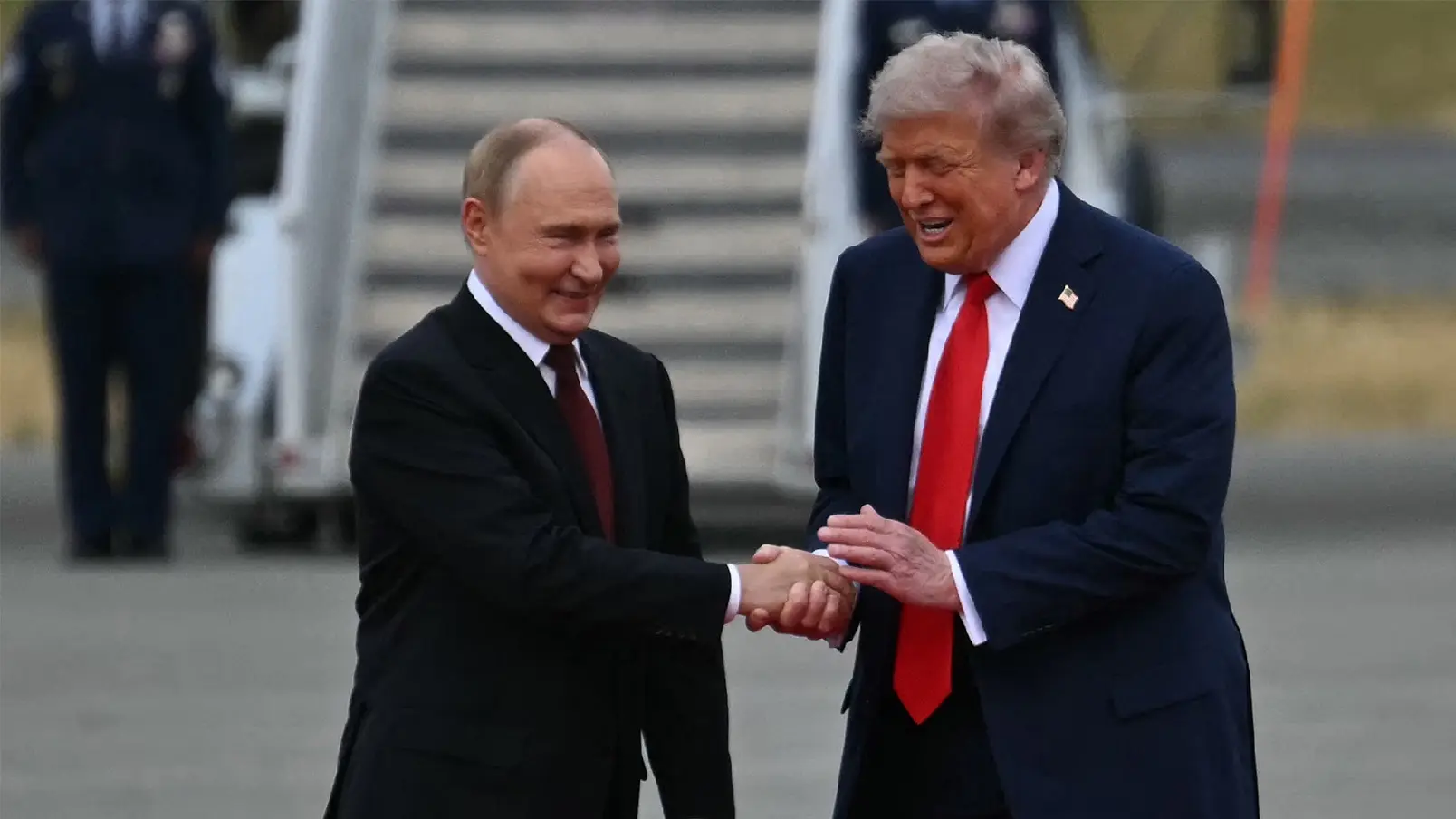 Trump speaks with Putin by phone before meeting Zelensky, to call again after talks