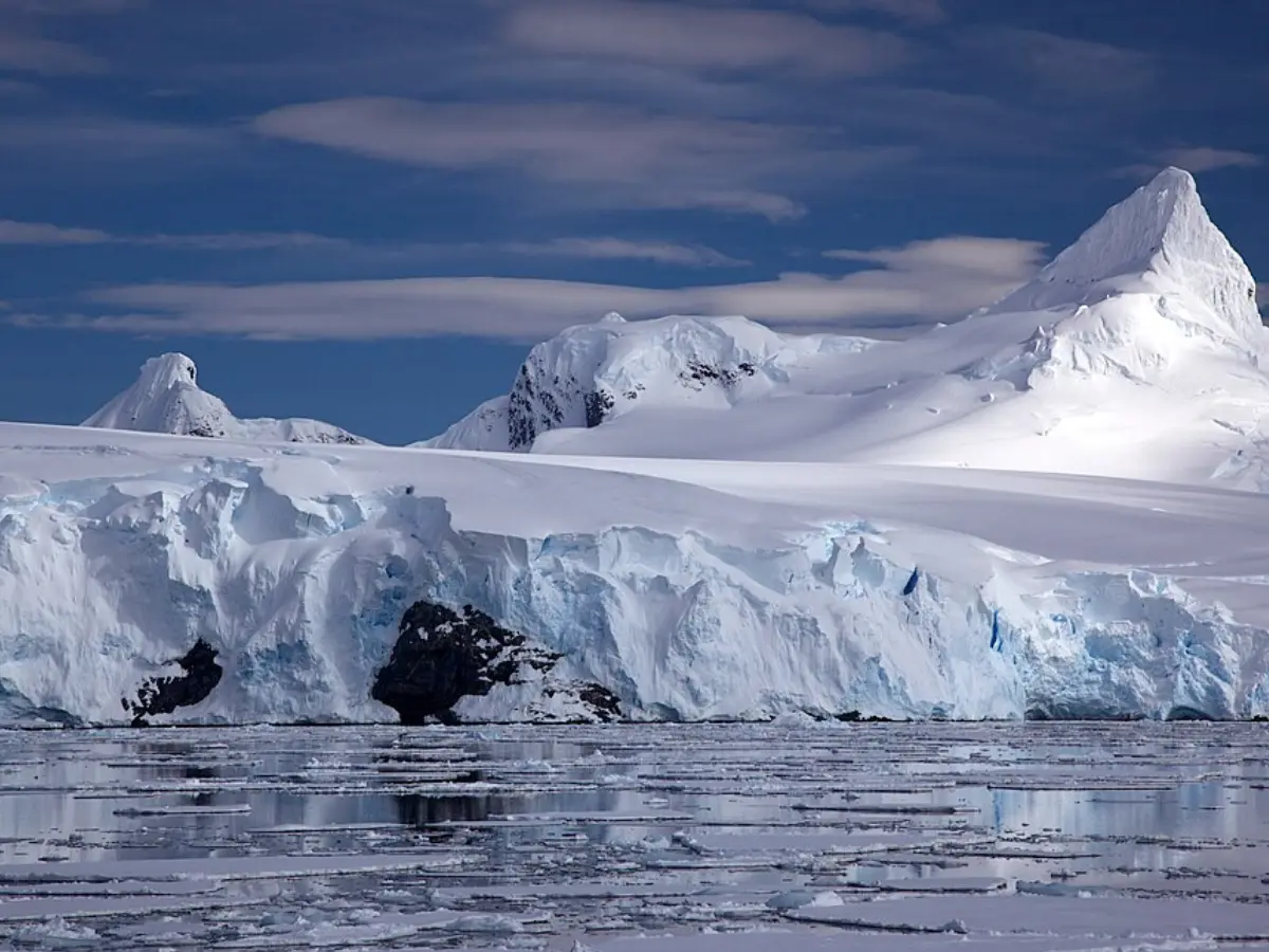 A robot got lost in Antarctica. It revealed scary secrets from underneath another glacier A robot got lost in Antarctica. It revealed scary secrets from underneath another glacier