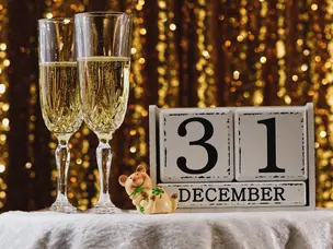 New Year 2026: 7 timeless quotes by famous authors to welcome the year ahead
