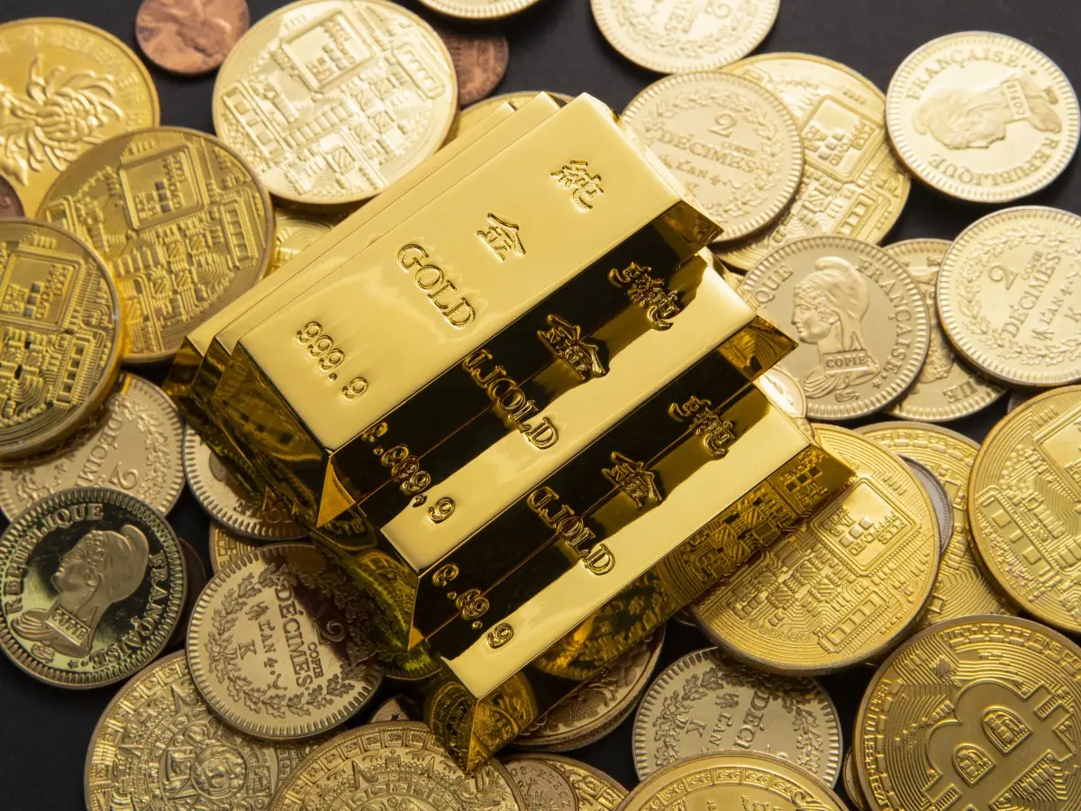 Is gold still the ultimate safe haven in 2026? Here’s what banks and analysts forecast Is gold still the ultimate safe haven in 2026? Here’s what banks and analysts forecast