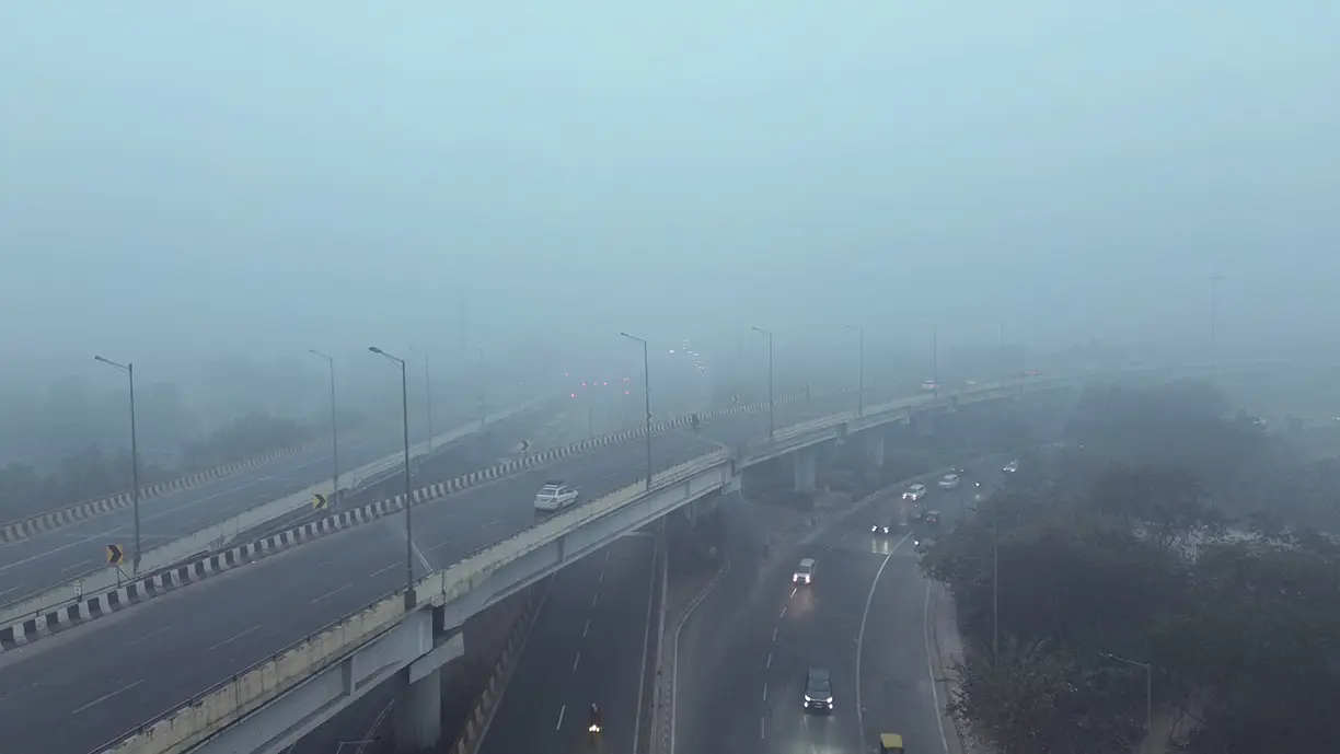 Dense fog blankets Delhi NCR, disrupts flights and train; AQI remains 'severe' at 384