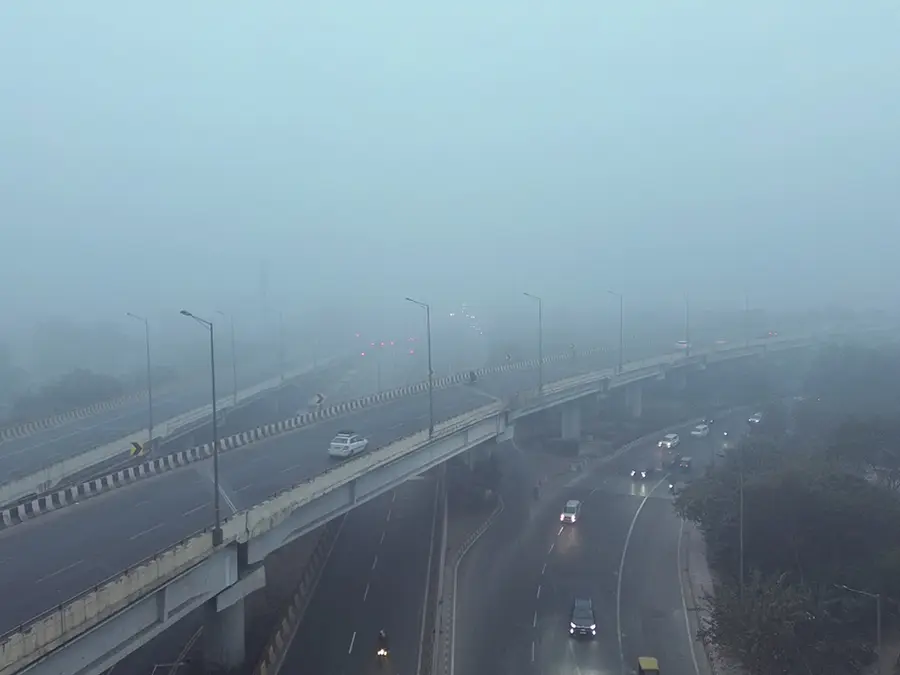 Dense fog blankets Delhi NCR, disrupts flights and train; AQI remains 'severe' at 384