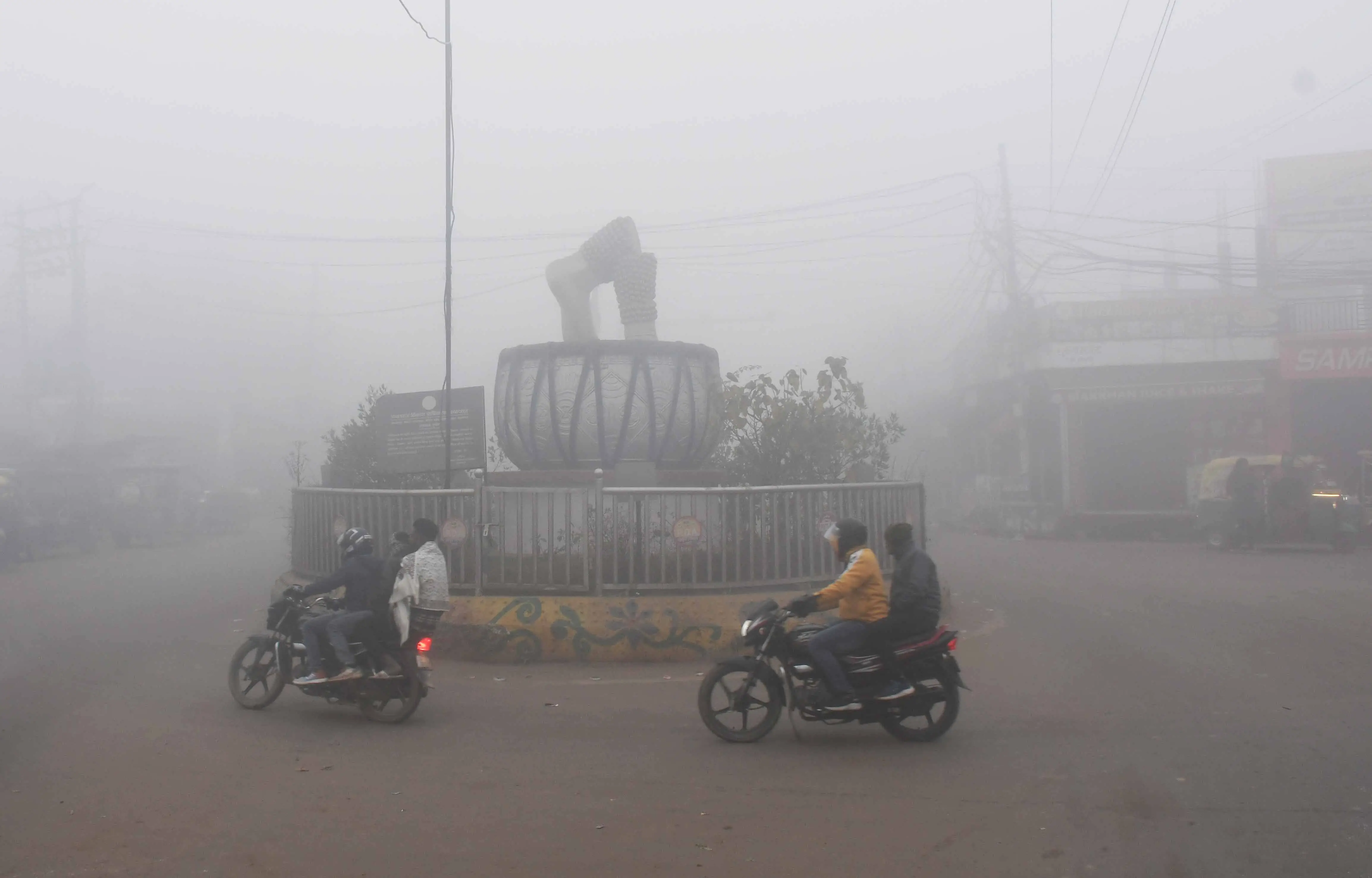 Delhi ends 2025 on freezing note with coldest December day in six years