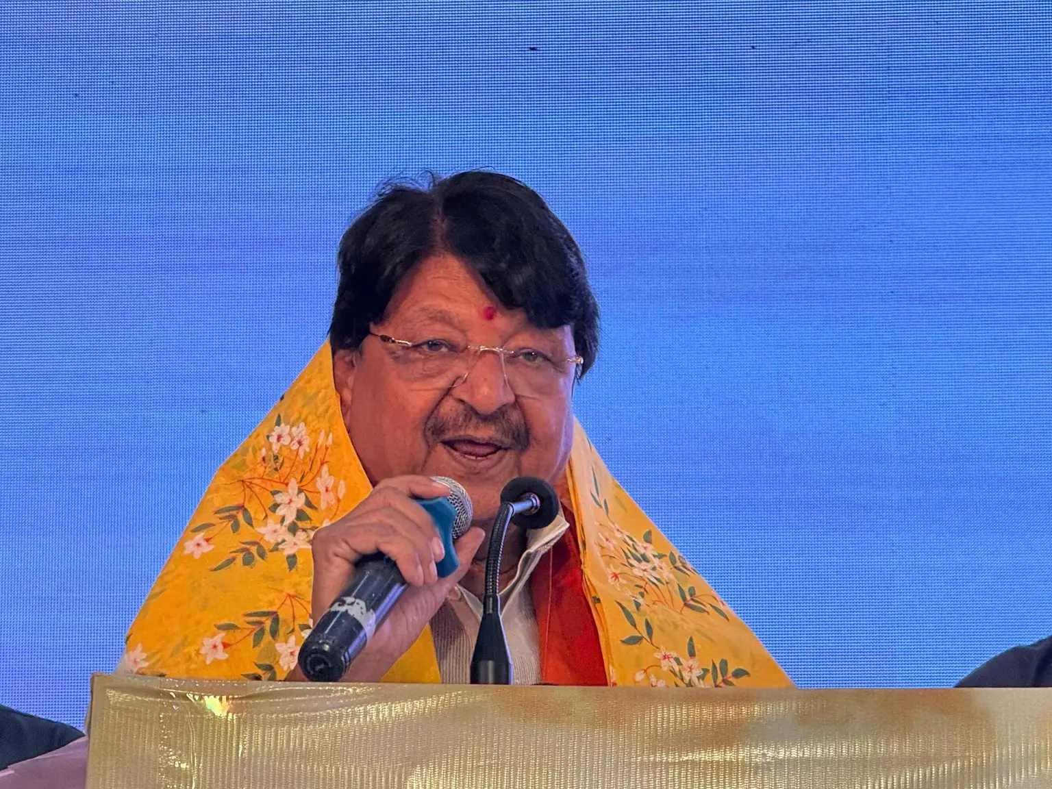 Madhya Pradesh minister Kailash Vijayvargiya snaps at media over Indore contaminated water deaths question Madhya Pradesh minister Kailash Vijayvargiya snaps at media over Indore contaminated water deaths question