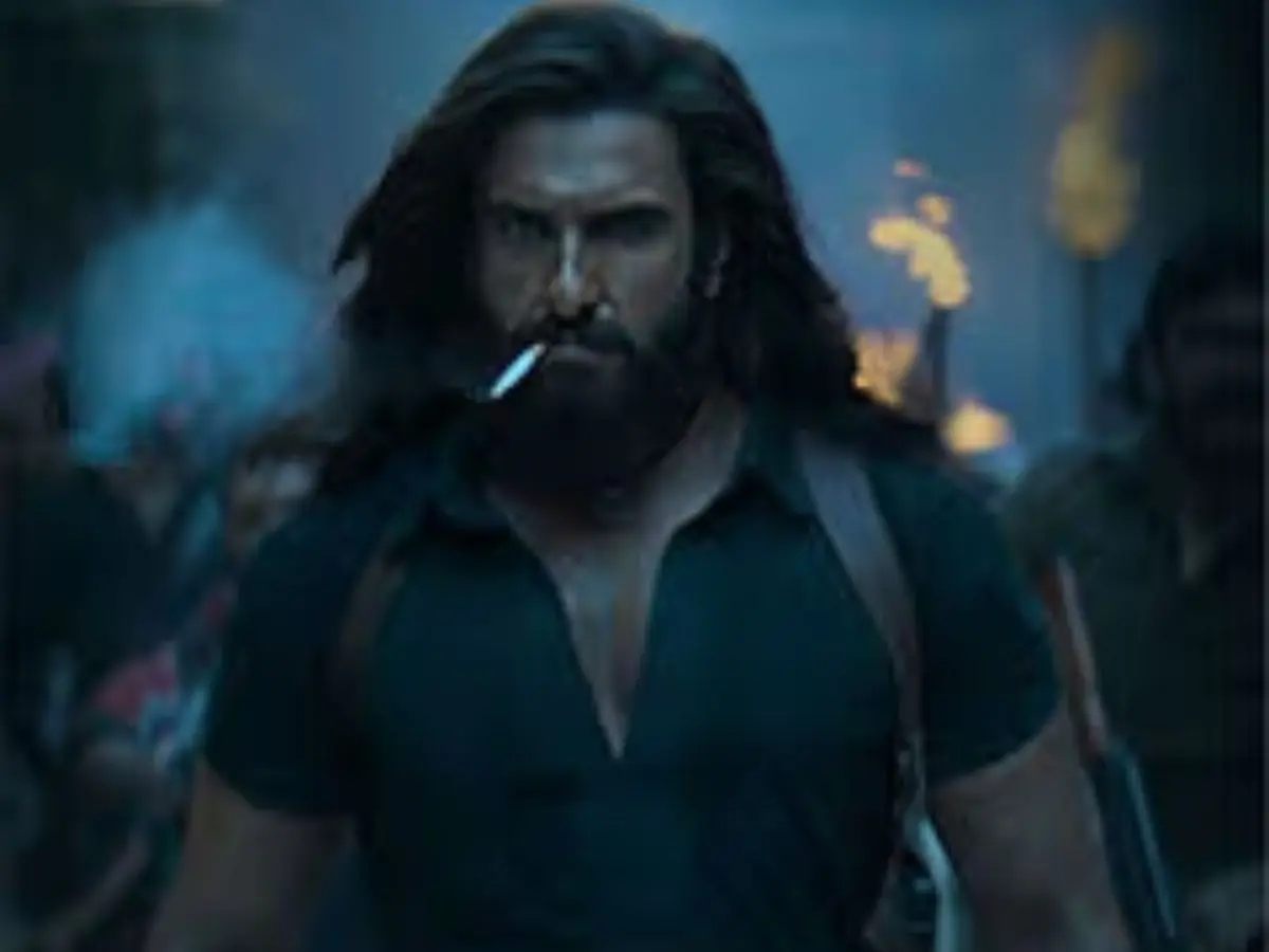 Ranveer Singh's Dhurandhar creates history as first Hindi film to cross Rs 800 crore mark in India Ranveer Singh's Dhurandhar creates history as first Hindi film to cross Rs 800 crore mark in India