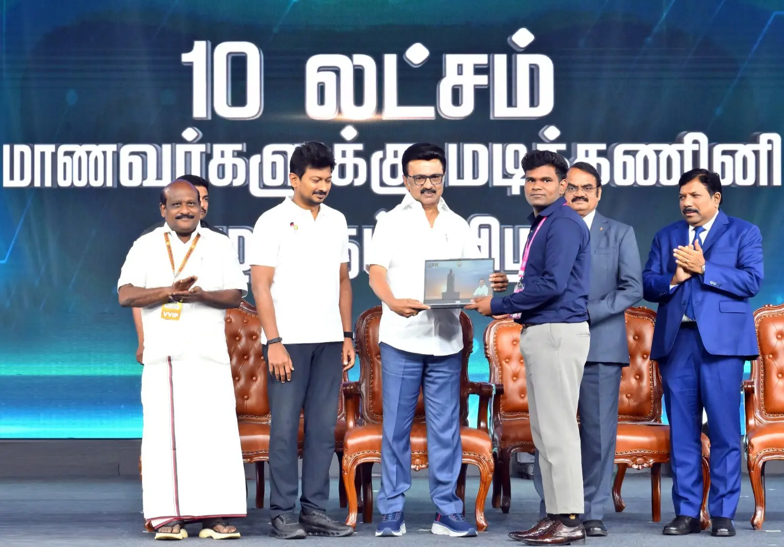 Tamil Nadu starts distributing 2 million laptops to government college students