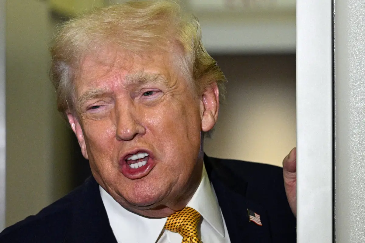 Trump says Machado doesn’t have 'support' and 'respect' to govern