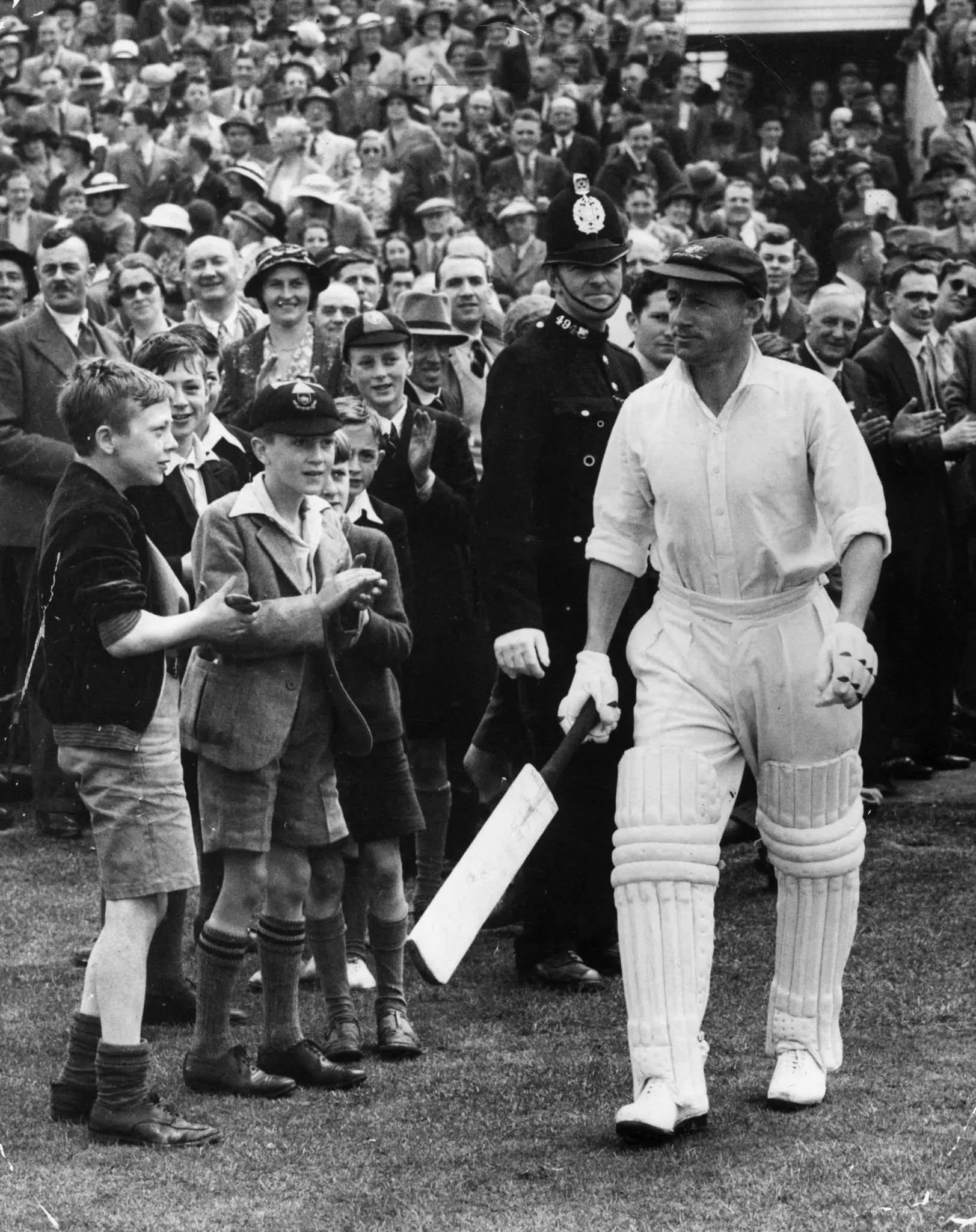 Don Bradman vs England